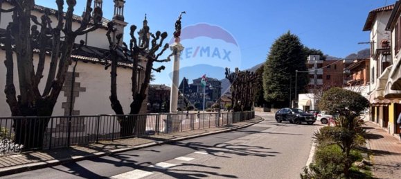 Коммерческая недвижимость с 2 комнатами в Фьорано аль Серио, Италия № 236816 11