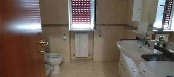 Квартира с 3 комнатами в Торторето, Италия № 41897 7