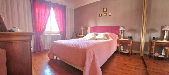 3 bedrooms House in Dordogne, France No. 95810 3