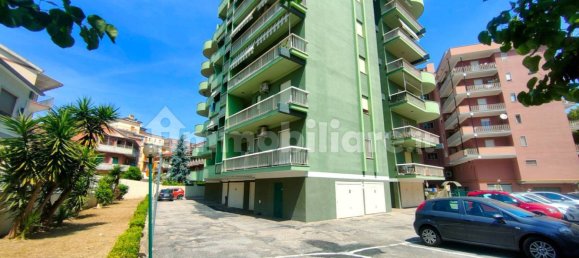 3 bedrooms Apartment in Chieti, Italy No. 296089 4