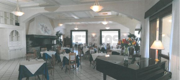 9650m² Hotel in Campagnatico, Italy No. 327032 4