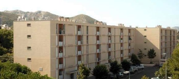 Apartamento de 4 dormitorios en Marseille, France No. 329209 5