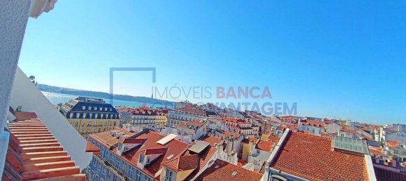 44m² Office in Lisbon, Portugal No. 94103 8