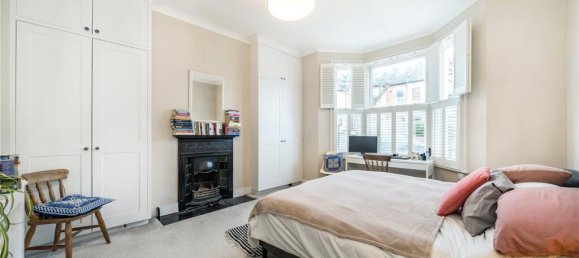 2 bedrooms Apartment in London, United Kingdom No. 12910 4