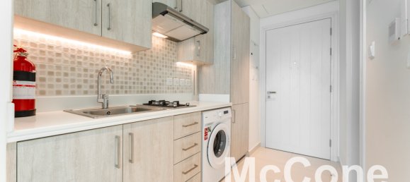 Studio in Palm Jumeirah, UAE No. 31497 3