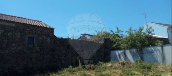 2 bedrooms House in Ferreira de Aves, Portugal No. 22039 2