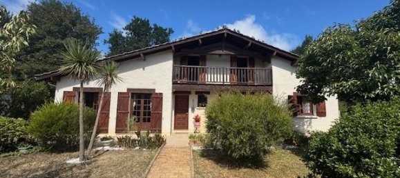 Casa de 4 dormitorios en Cestas, France No. 361847 2