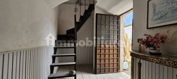 2 bedrooms House in Cagnano Amiterno, Italy No. 90167 5