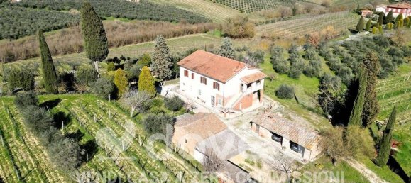 8 rooms House in Montepulciano, Italy No. 39313 4