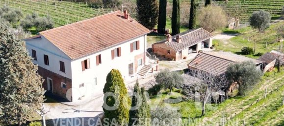 8 rooms House in Montepulciano, Italy No. 39313 9