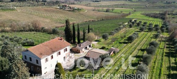 8 rooms House in Montepulciano, Italy No. 39313 13