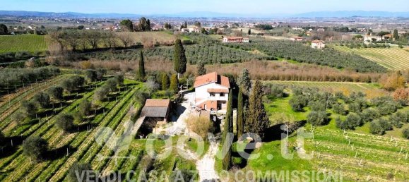 8 rooms House in Montepulciano, Italy No. 39313 5