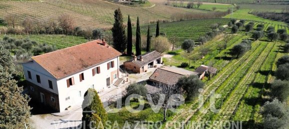 8 rooms House in Montepulciano, Italy No. 39313 3