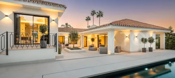 5 bedrooms Villa in Marbella, Spain No. 136376 10