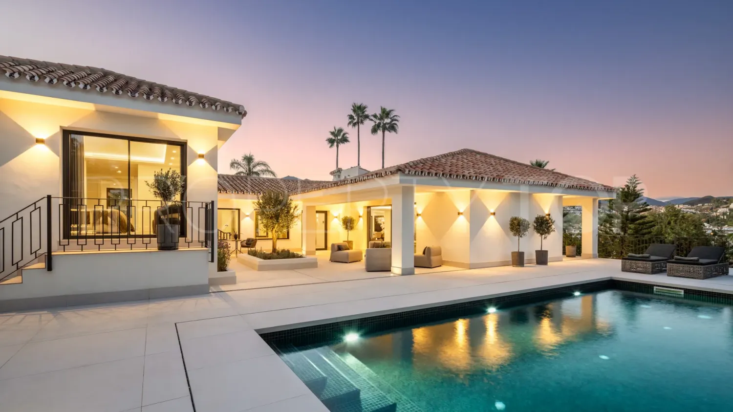 5 bedrooms Villa in Marbella, Spain No. 136376