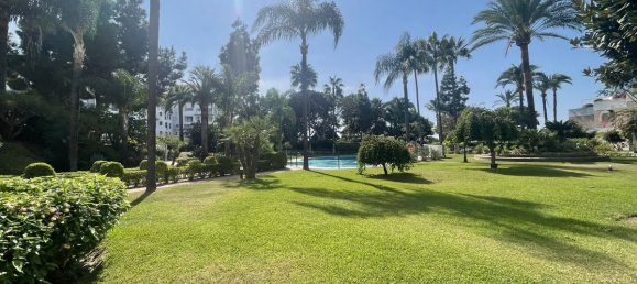 6 Schlafzimmer Doppelhaus in Marbella, Spain, Nr. 41204 30