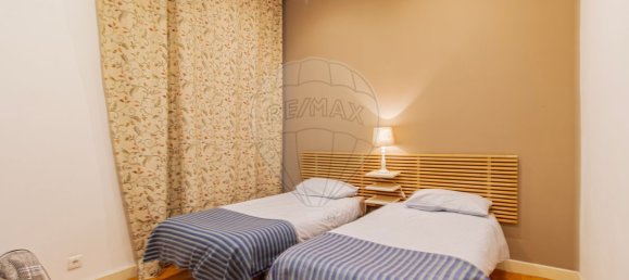 3 bedrooms Apartment in Lisbon, Portugal No. 9741 17