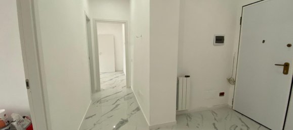 Квартира с 3 комнатами в Гуидония Монтечельо, Италия № 205195 8