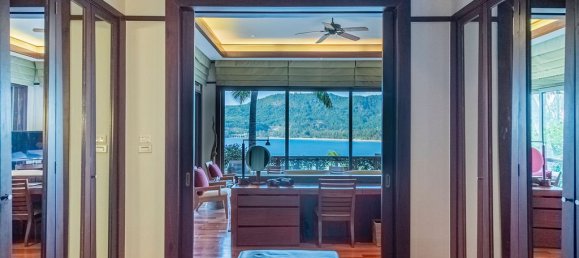 4 bedrooms Villa in Kamala, Thailand No. 8192 18