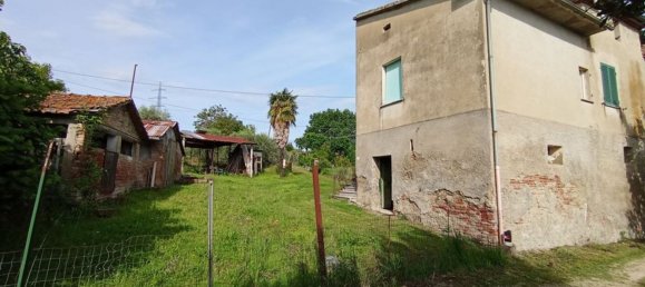 Дом с 6 комнатами в Фояно делла Кьяна, Италия № 215032 4