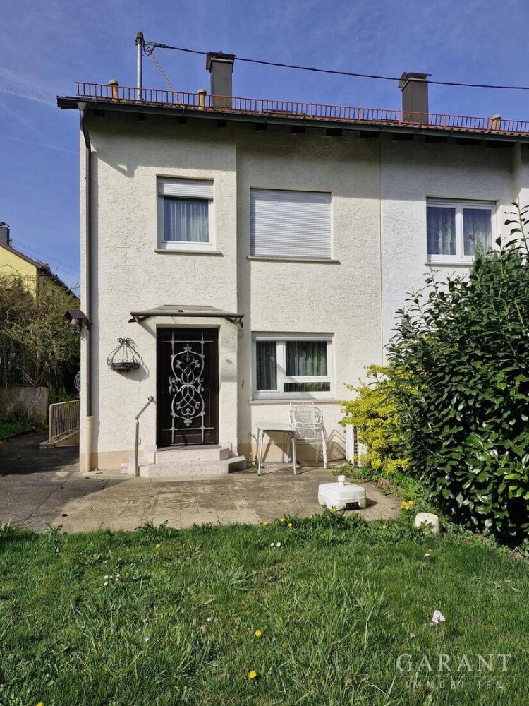 Таунхаус с 3 спальнями в Goppingen, Германия № 2118