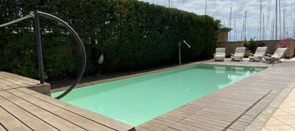 Дуплекс с 3 комнатами в Варацце, Италия № 217136 6