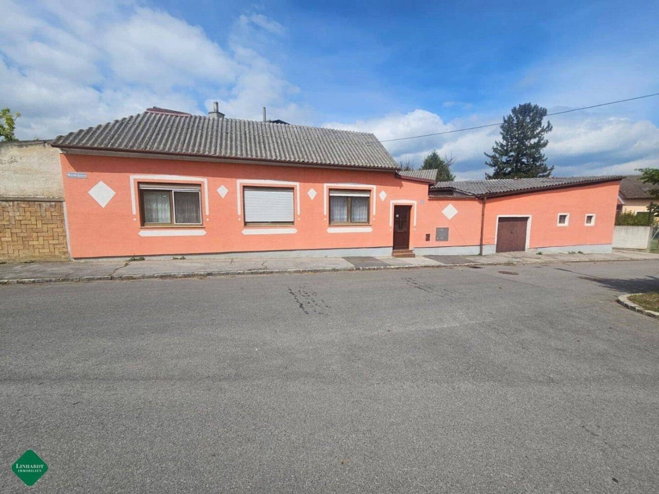 5 rooms House in Auersthal, Austria No. 118611