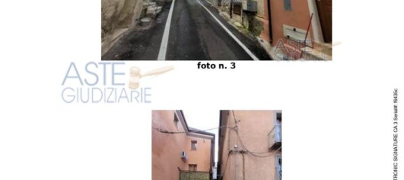 3 rooms Apartment in Postiglione, Italy No. 229574 8