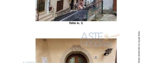 3 rooms Apartment in Postiglione, Italy No. 229574 2