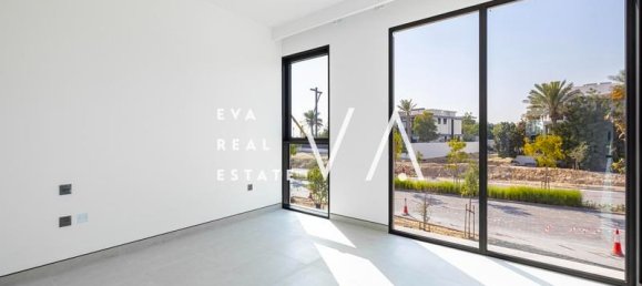 4 bedrooms Villa in Dubai, UAE No. 102881 15