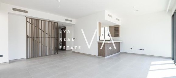 4 bedrooms Villa in Dubai, UAE No. 102881 5