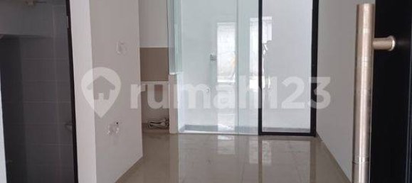 3 bedrooms House in Kebon Jeruk, Indonesia No. 1751 14