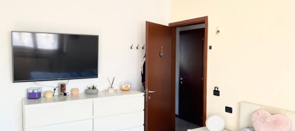 3-salle Appartement à Pontenure, Italy No. 263245 8