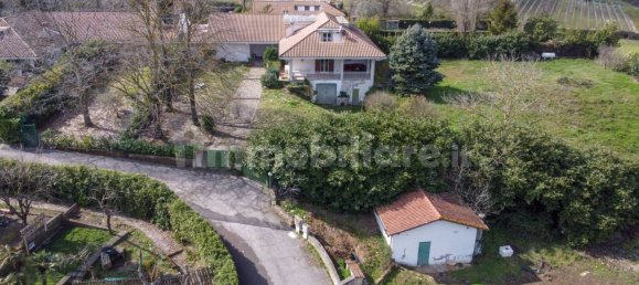 3 bedrooms Villa in Formello, Italy No. 150990 18