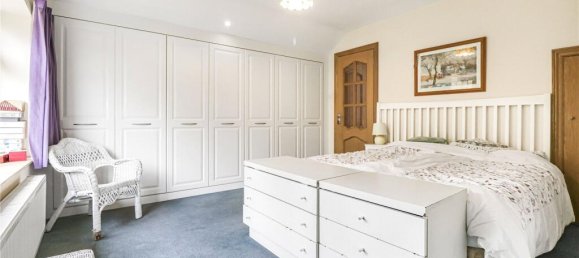 3 bedrooms Bungalow in Barnet, United Kingdom No. 6458 5