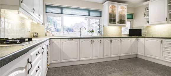 3 bedrooms Bungalow in Barnet, United Kingdom No. 6458 3