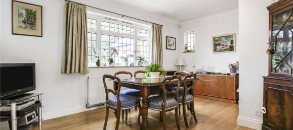 3 bedrooms Bungalow in Barnet, United Kingdom No. 6458 9