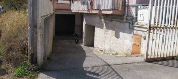 4 bedrooms Apartment in Altopascio, Italy No. 45231 10