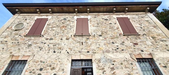 7 rooms Villa in San Giorgio Piacentino, Italy No. 300084 3