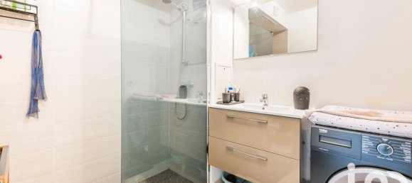 4 rooms Apartment in Sainte-Genevieve-des-Bois, France No. 185275 4