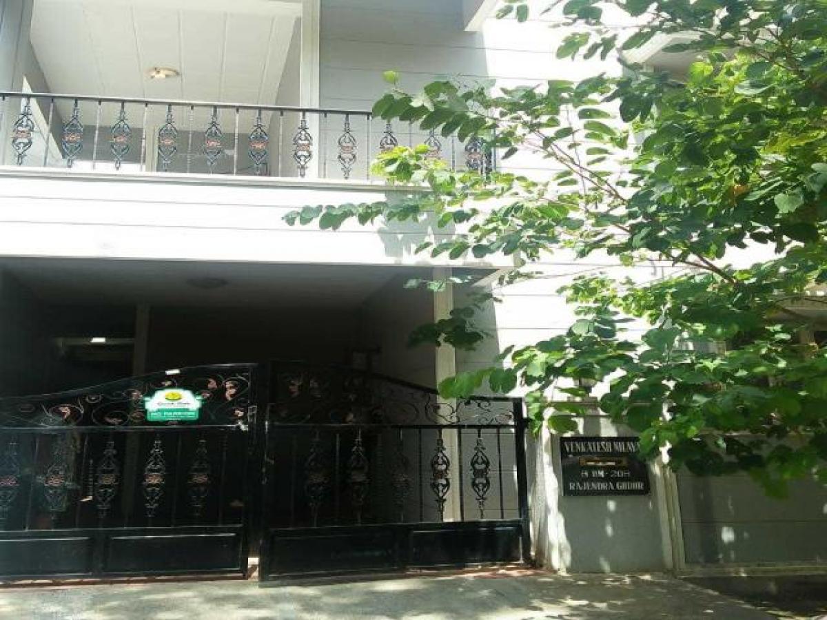 4 bedrooms House in Bangalore, India No. 17229