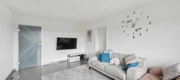 Apartamento de 3 dormitorios en Lorrach, Germany No. 42681 2