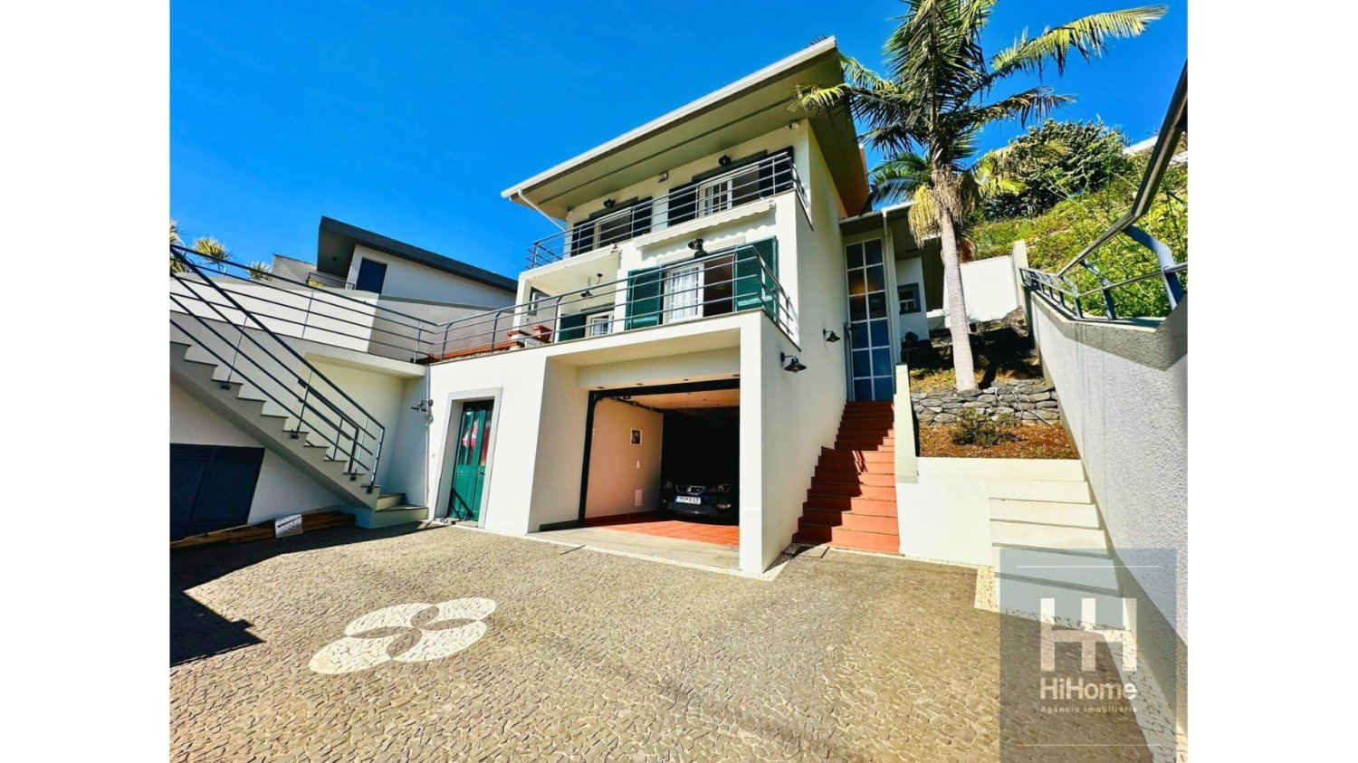 Villa de 3 dormitorios en Funchal, Portugal No. 133160