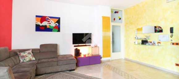 3 rooms Apartment in Porto Sant'Elpidio, Italy No. 3097 4