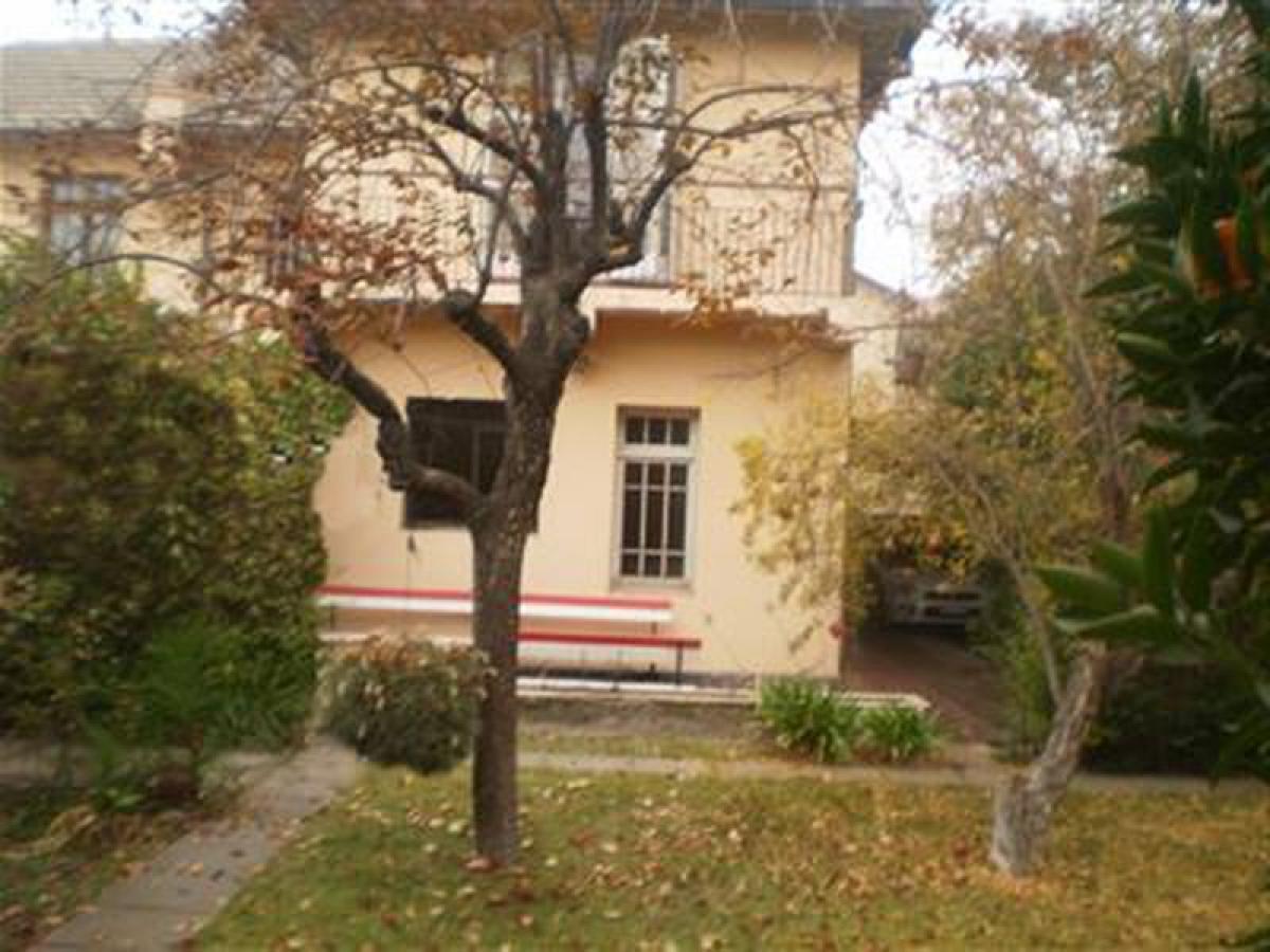 Дом с 4 спальнями в Сантьяго, Чили № 5563