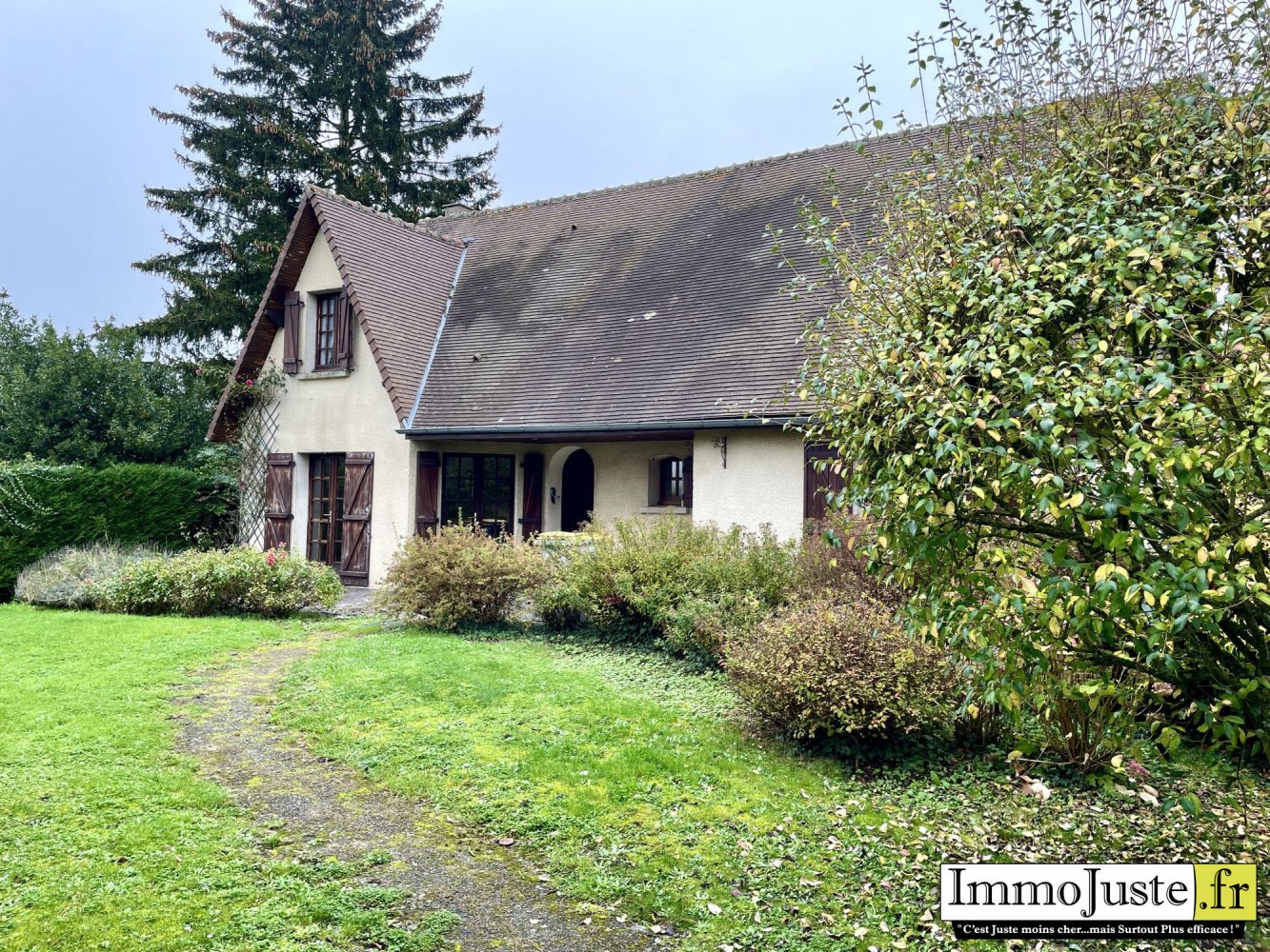 4 bedrooms House in Latilly, France No. 161474