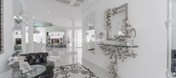 6 bedrooms Villa in Adeje, Spain No. 117143 5