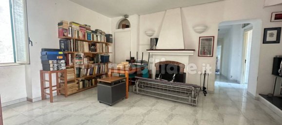 2 bedrooms Apartment in Naples, Italy No. 273466 5