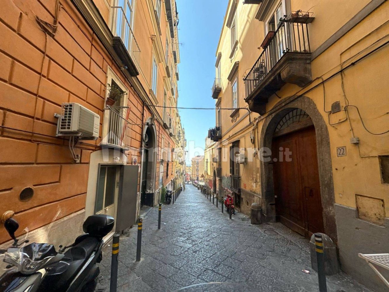 2 bedrooms Apartment in Naples, Italy No. 273466