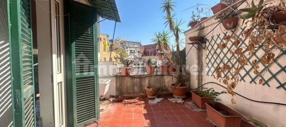 2 bedrooms Apartment in Naples, Italy No. 273466 19